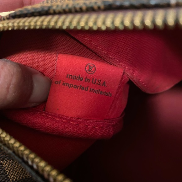 Louis Vuitton Damier Ebene Speedy - Picture 6 of 17